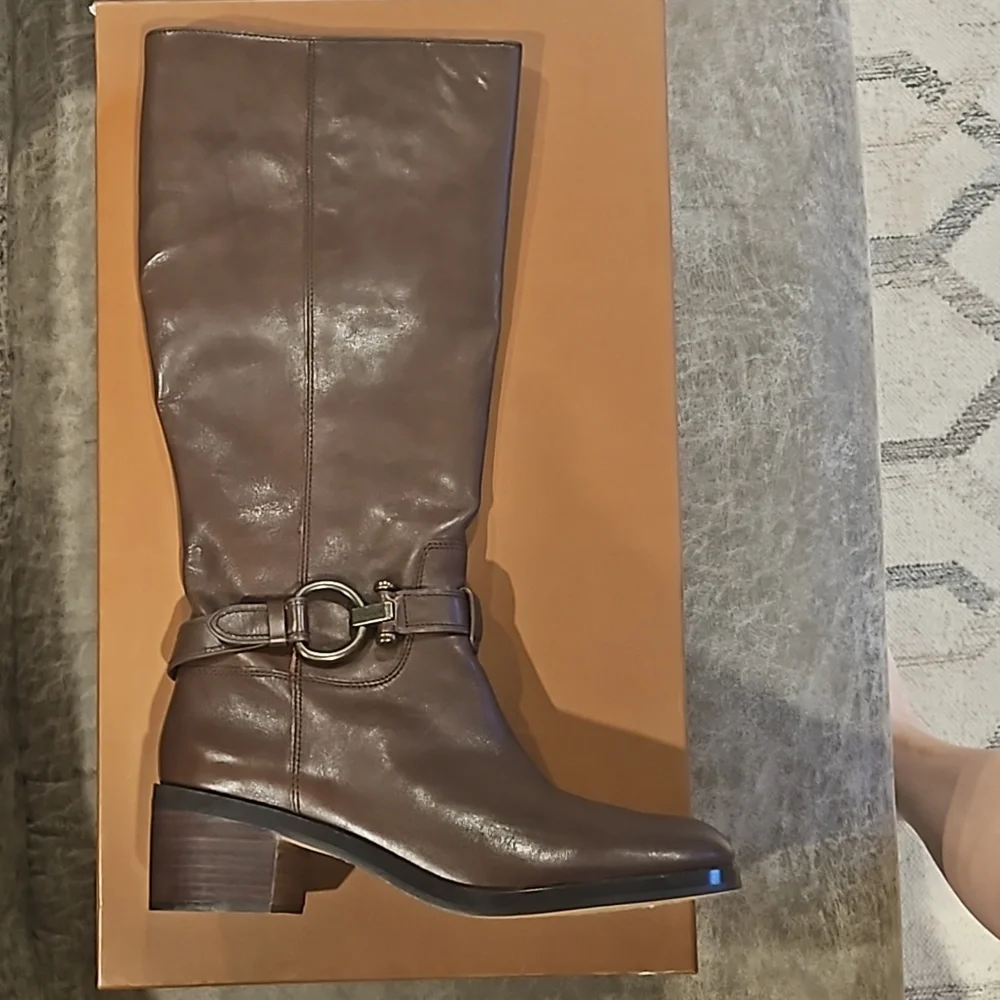 Coach Carolina Calf Boots New in Box - Picture 7 of 8